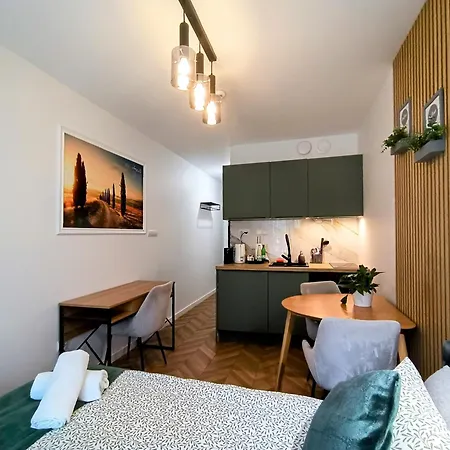 Aparthotel Amamolto Select - Wloskie Apartamenty, Restauracja, Bezplatny Parking Wroclaw