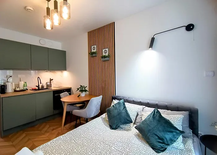Amamolto Select - Wloskie Apartamenty, Bezplatny Parking 아파트호텔 3*